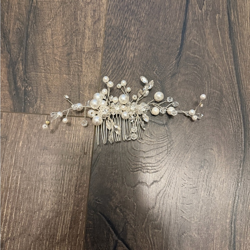 Pearl & Crystal Bridal Hair Comb - Silver